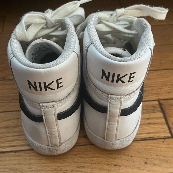 Nike blazers - Picture 3 of 3